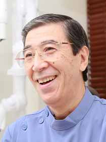 目白ヶ丘デンタルクリニック・矯正歯科の藤澤幸三郎先生