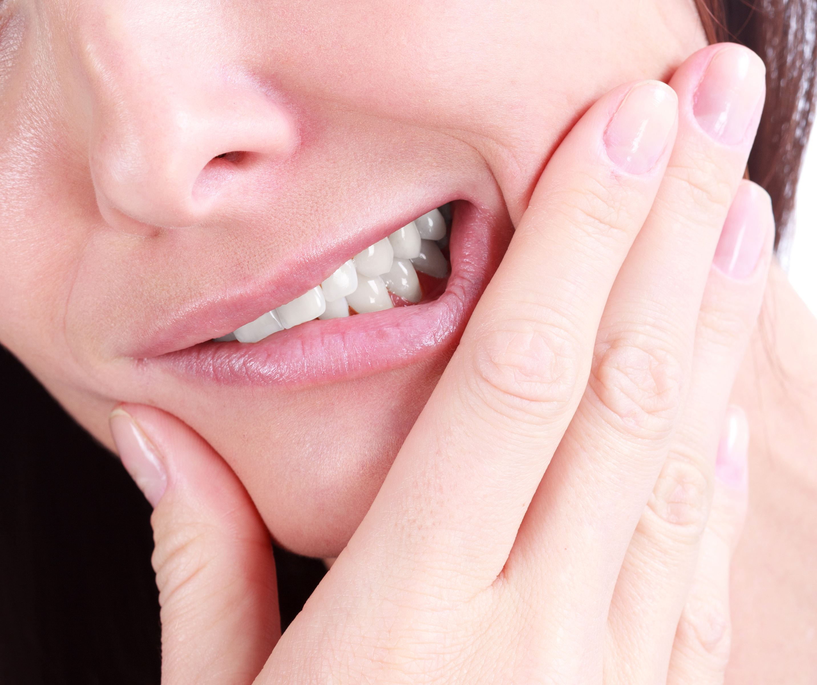 忍び寄る魔の手。親知らずの虫歯を見過ごしてはいけない４つの理由。