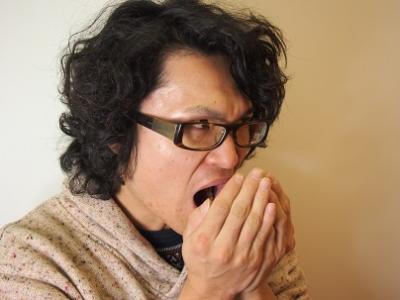 自分で口臭を確認する５つの方法と、考えられる原因について。