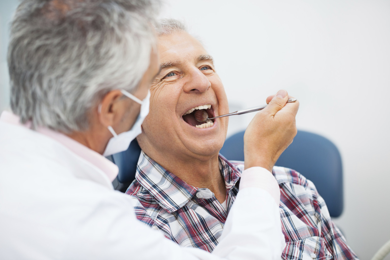 歯科医が高齢者の死因を防ぐ！誤嚥性肺炎を減らすための歯科から医科へのアプローチ